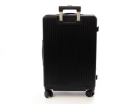 Чемодан пластиковый