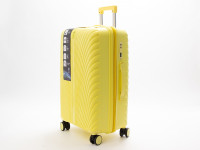 Чемодан пластиковый