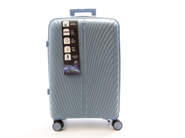 Чемодан пластиковый