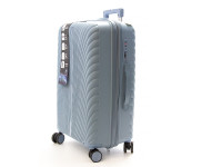 Чемодан пластиковый