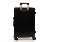 Чемодан пластиковый