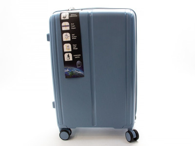 Чемодан пластиковый