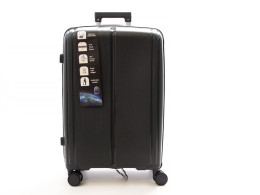 Чемодан пластиковый